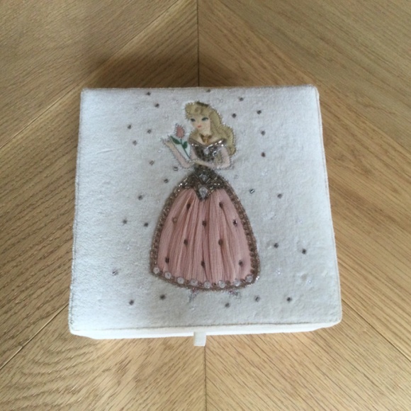 Pottery Barn Disney Princess Jewellery Box Collection Aurora Beauty and Beast - Picture 4 of 8